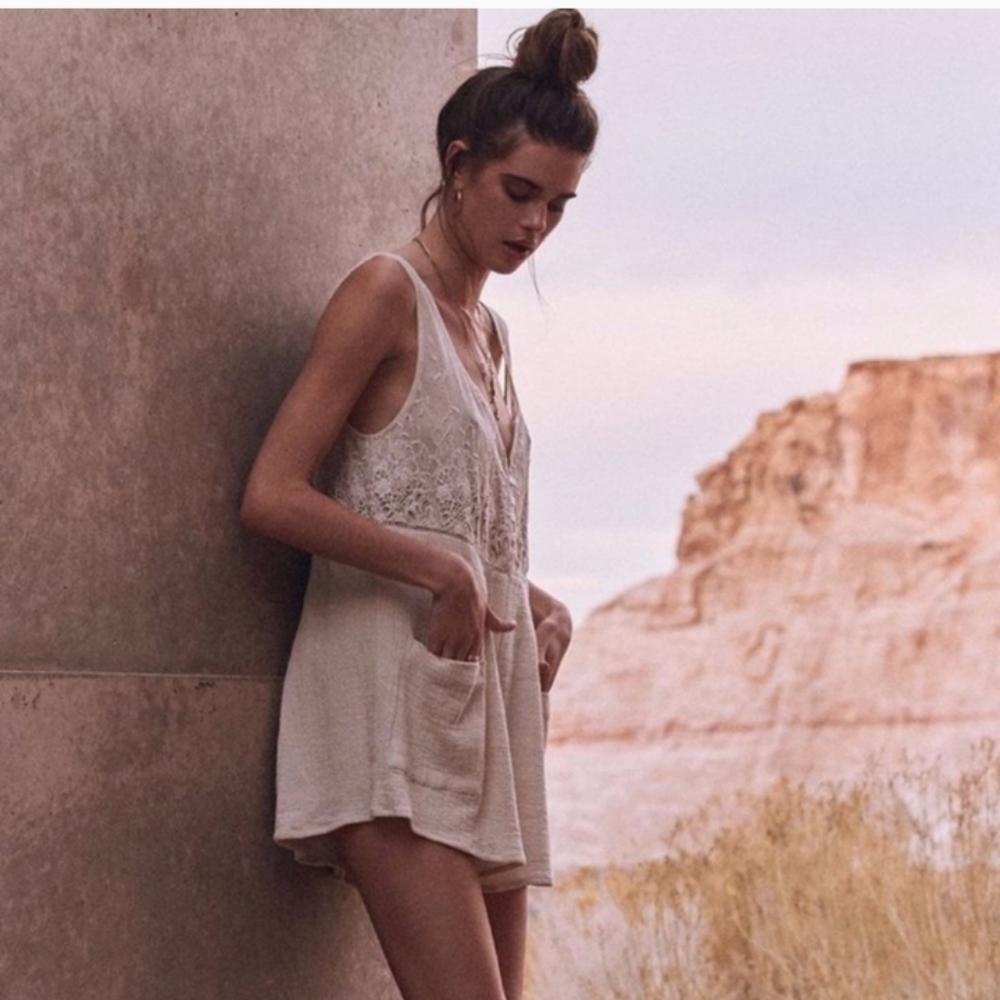 Spell Scorpio Romper Size Medium BNWT